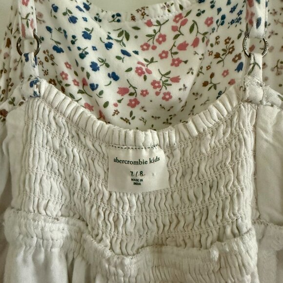 Abercrombie Kids Fit & Flare Dress White Floral - Size 7-8 - Preloved - Picture 9 of 10